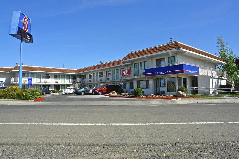 6-vallejo, Ca - Six Flags West Hotel Vallejo