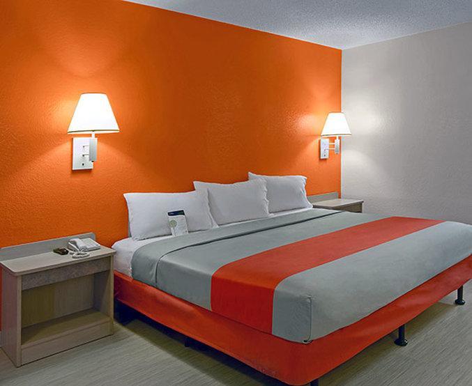 Hotel 6-vallejo, Ca - Six Flags West 2*